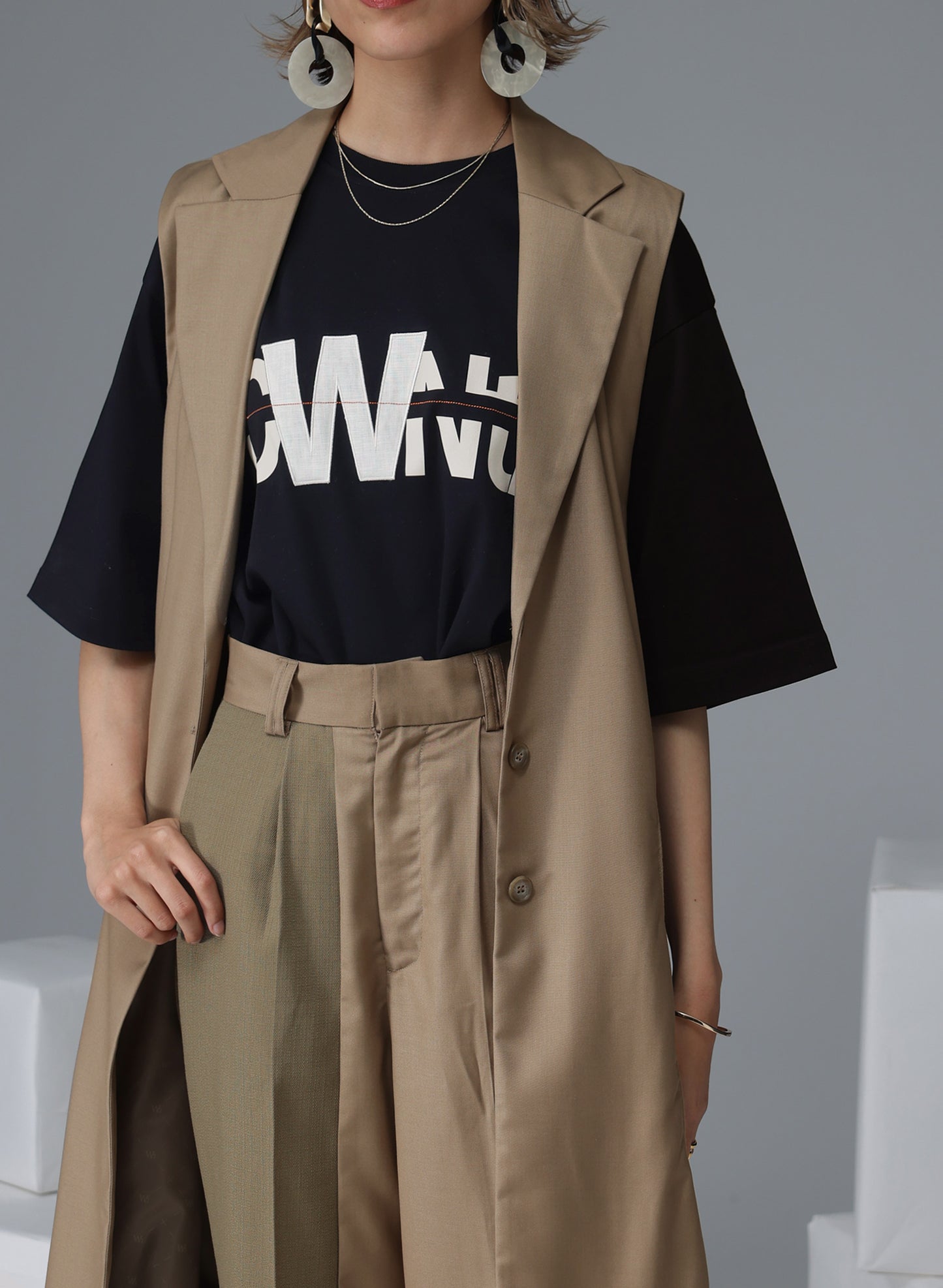 OWNth(オンス) パッチデザインロゴTシャツ きれいめ レディース ブラック 黒