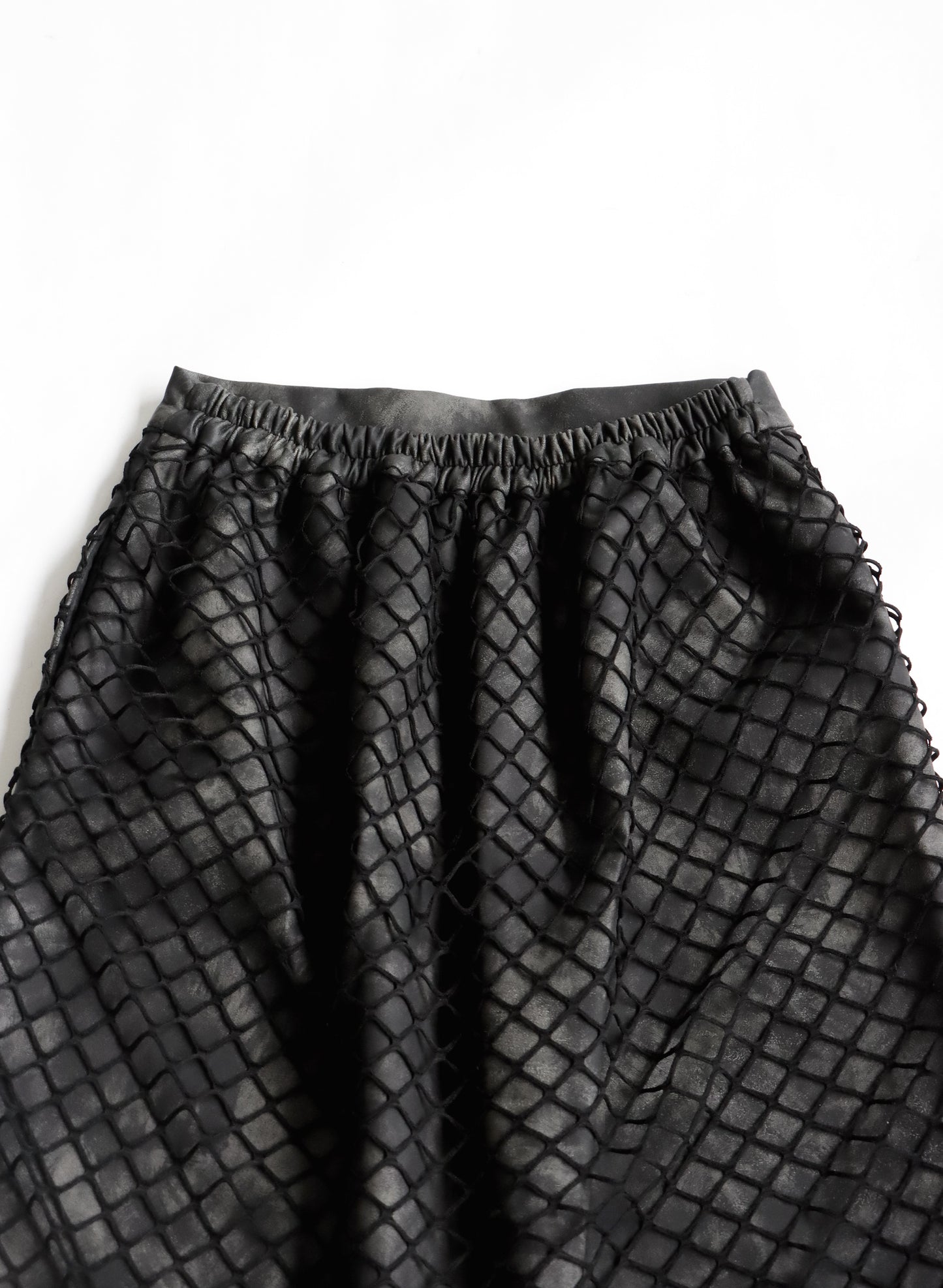 OWNth(オンス) メッシュレイヤードレザースカート きれいめ レディース 後ろ