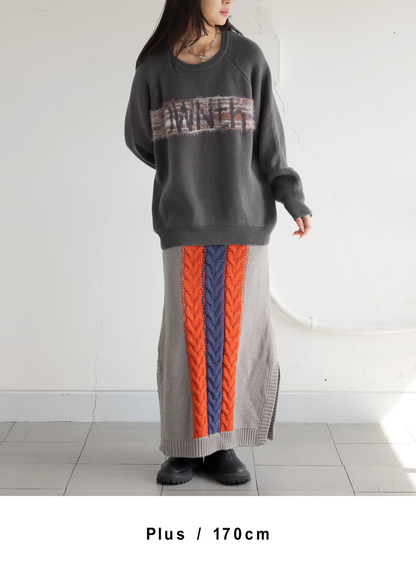 OWNth(オンス) OWNthファーロゴニット きれいめ ユニセックス ダークグレー