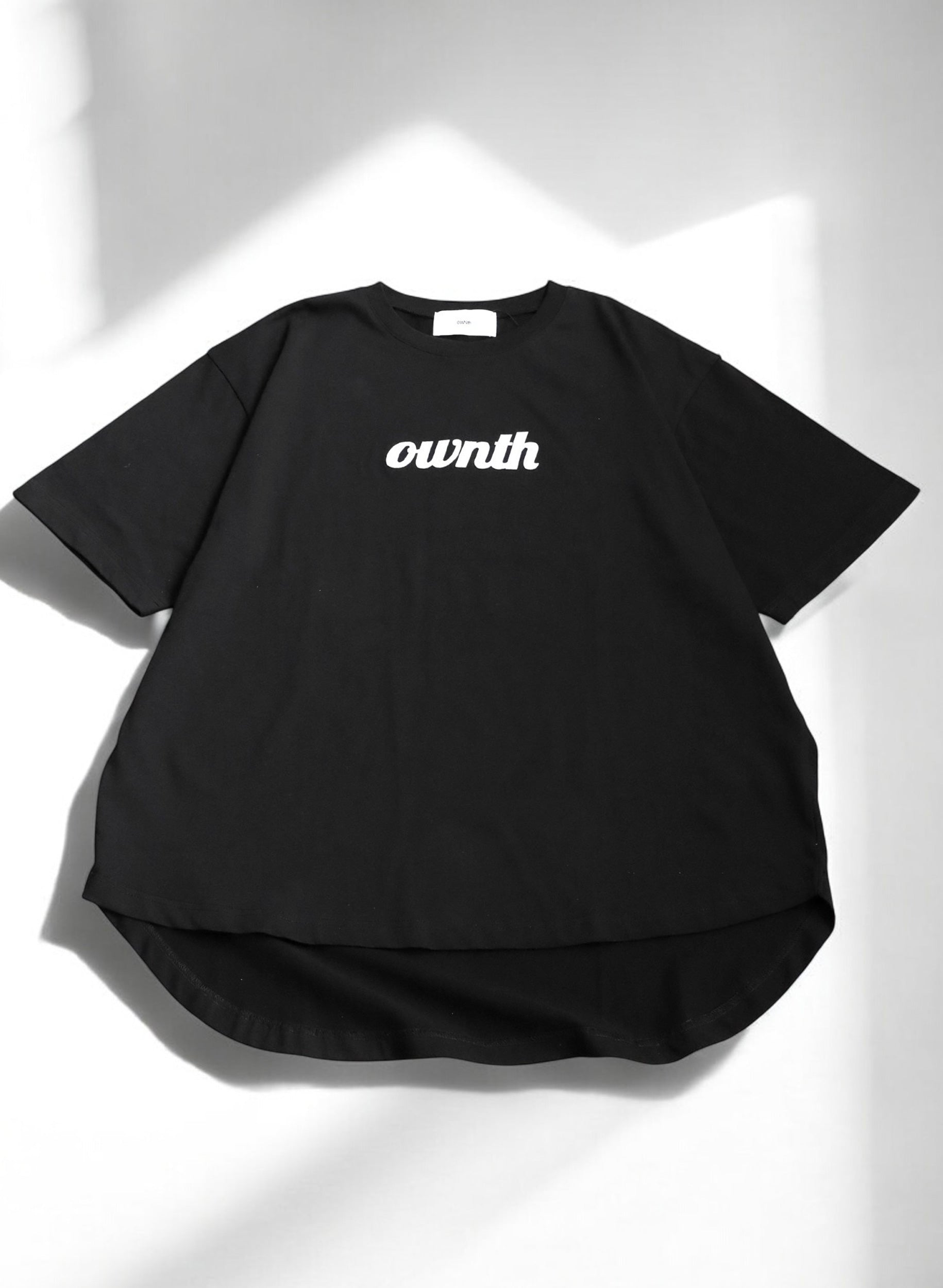 OWNth(オンス) フェルトロゴ刺繍Tシャツ きれいめ ユニセックス ブラック 黒