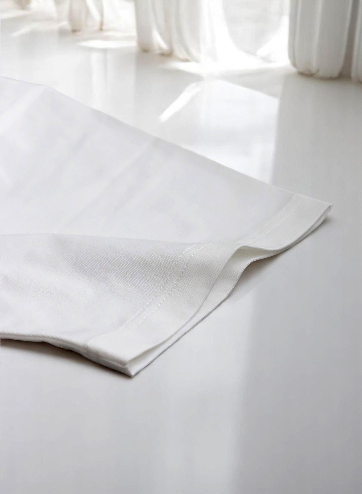 OWNth(オンス) フェルトロゴ刺繍Tシャツ きれいめ ユニセックス ホワイト 白