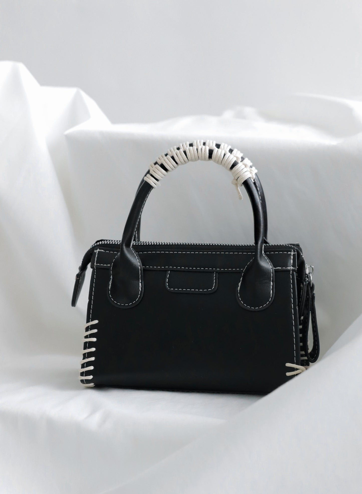 OWNth(オンス) ハンドステッチデザインバッグ きれいめ レディース ブラック 黒