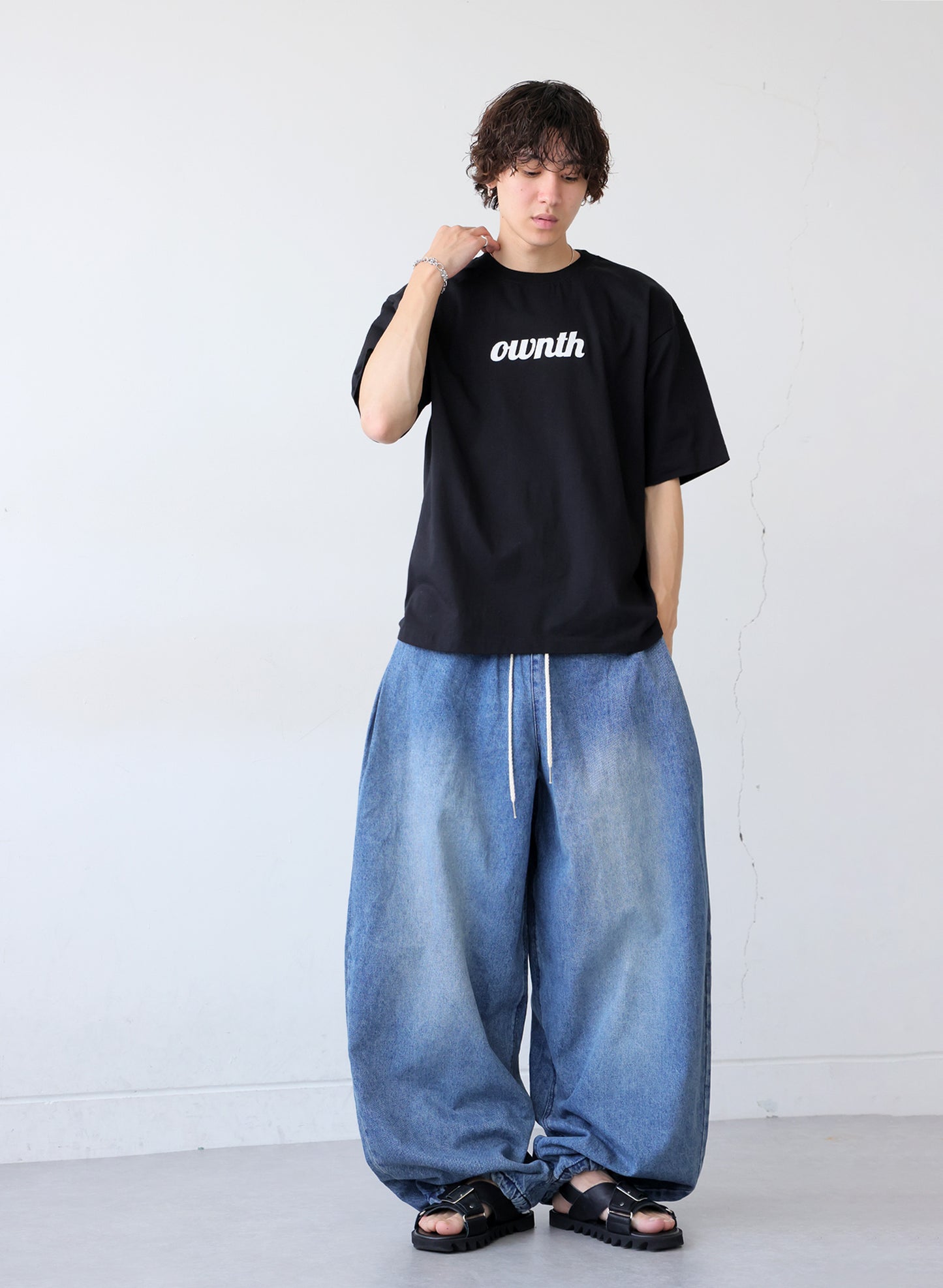 OWNth(オンス) 裾ドロストデザインデニムバルーンパンツ きれいめ ユニセックス ブルー