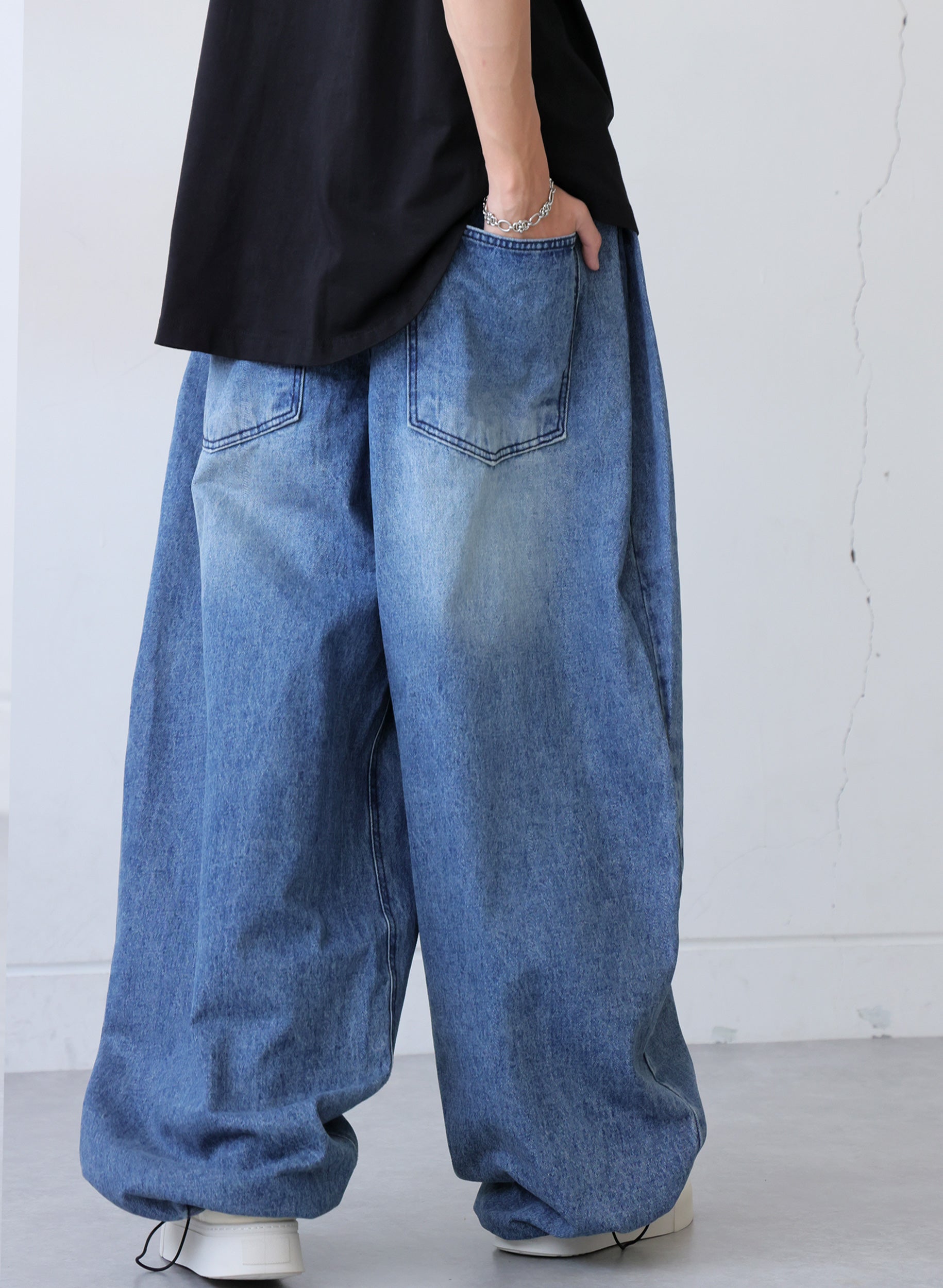 OWNth(オンス) 裾ドロストデザインデニムバルーンパンツ きれいめ ユニセックス ブルー