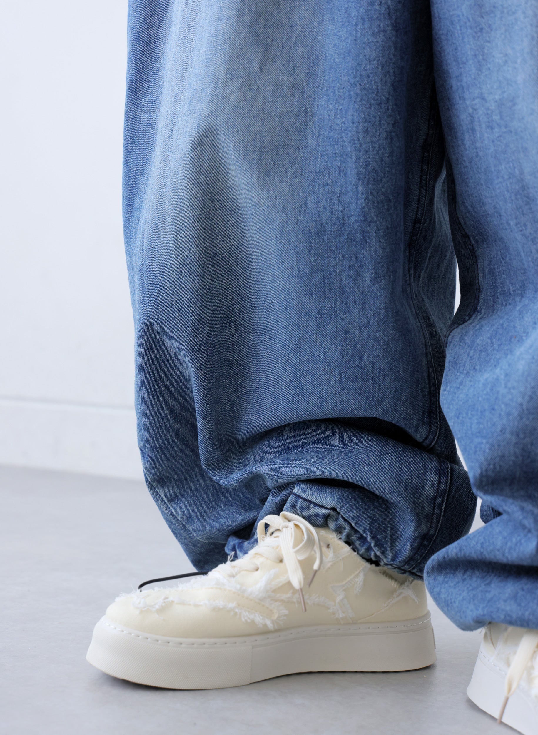 OWNth(オンス) 裾ドロストデザインデニムバルーンパンツ きれいめ ユニセックス ブルー