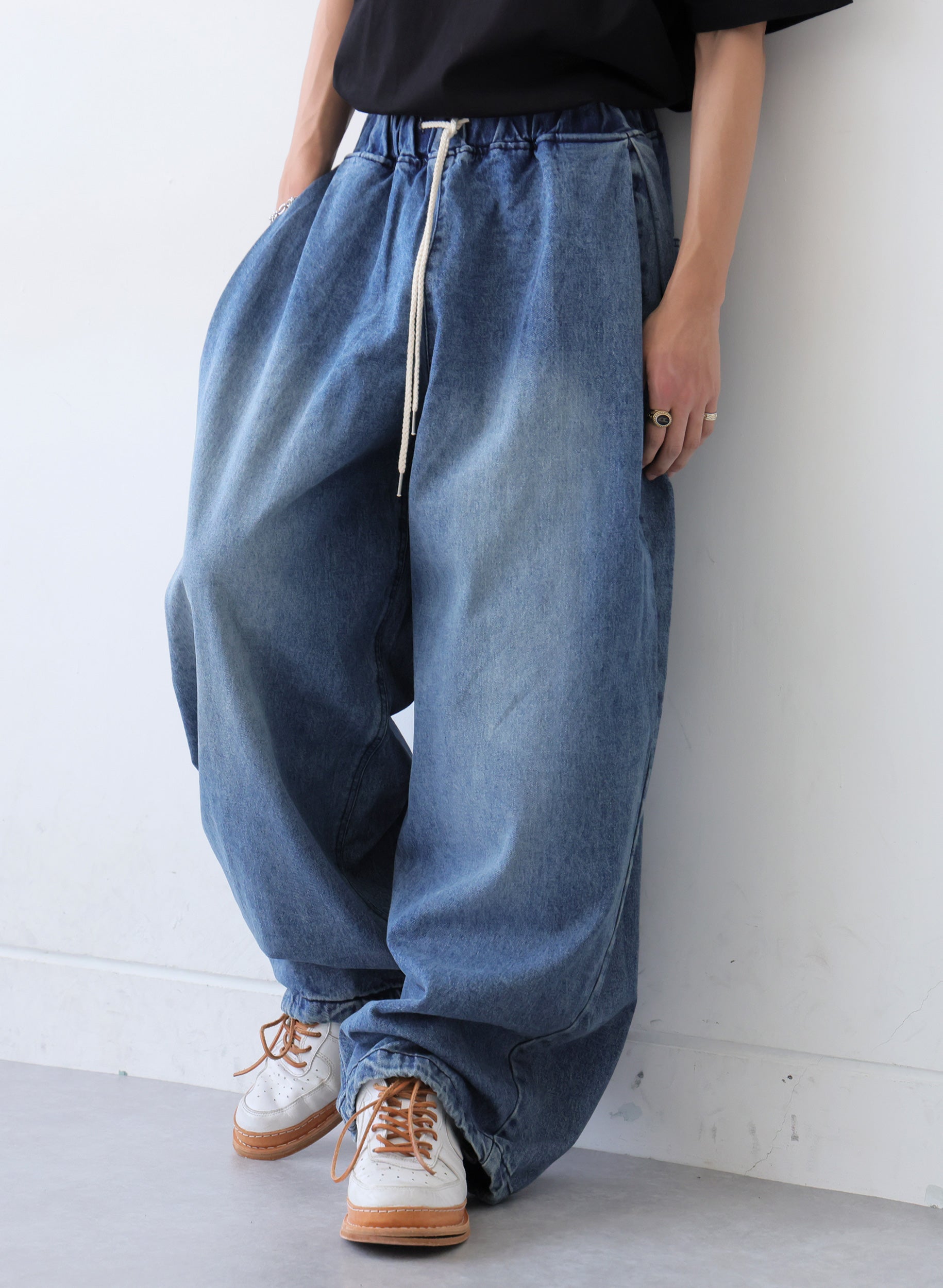 OWNth(オンス) 裾ドロストデザインデニムバルーンパンツ きれいめ ユニセックス ブルー
