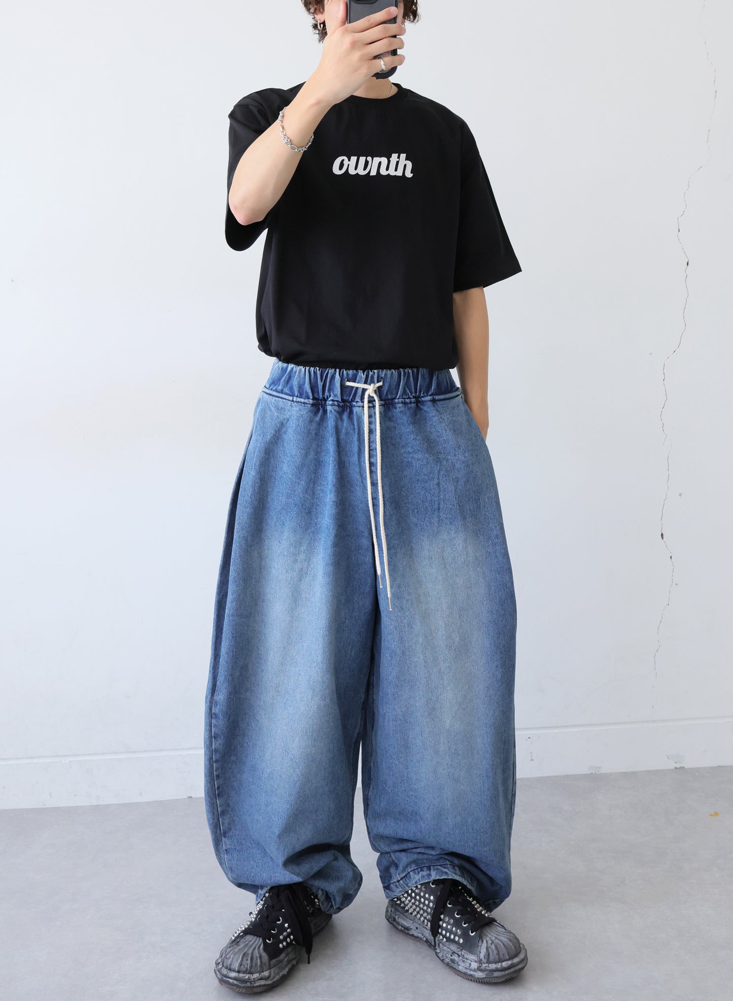OWNth(オンス) 裾ドロストデザインデニムバルーンパンツ きれいめ ユニセックス ブルー