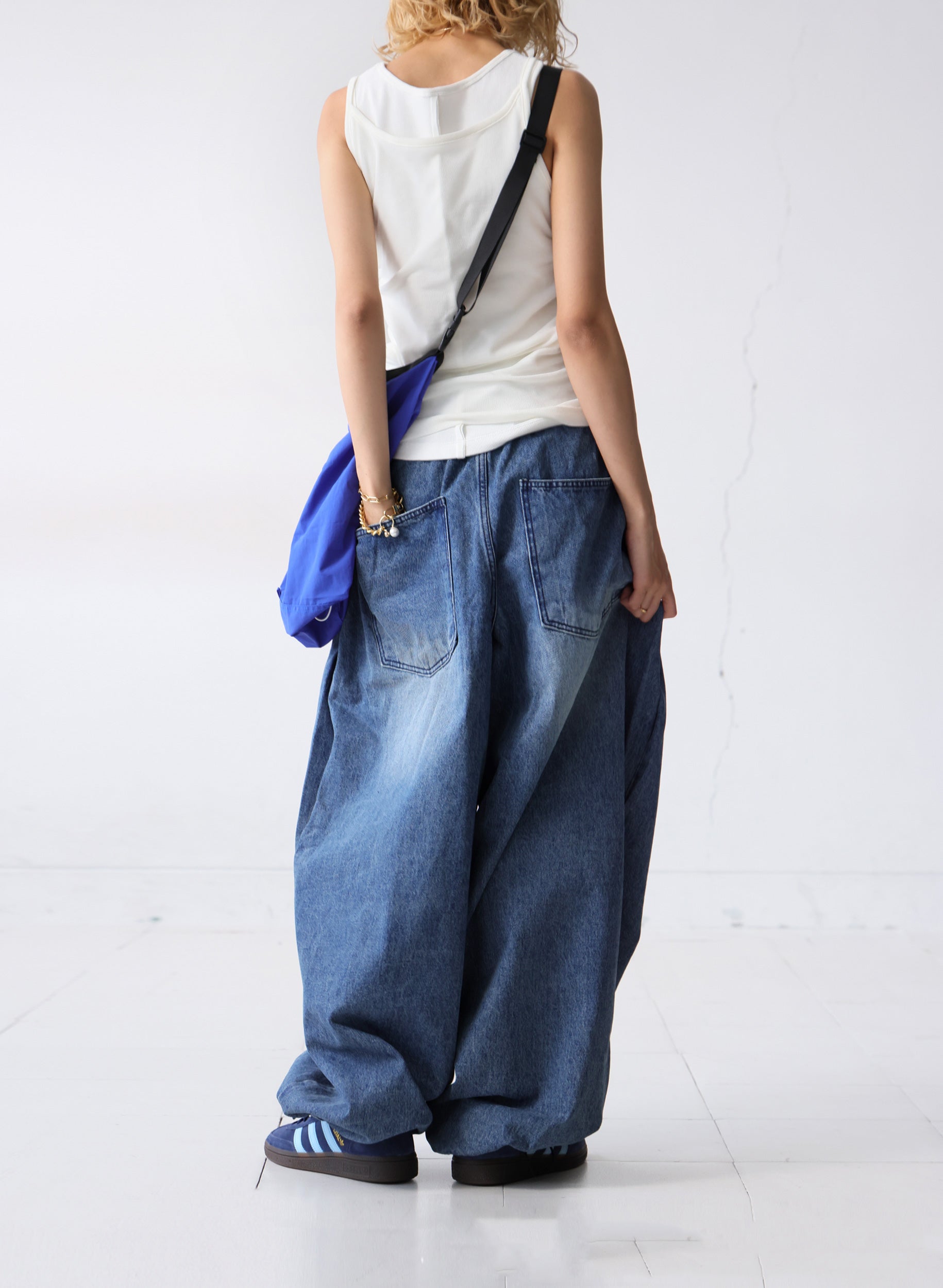 OWNth(オンス) 裾ドロストデザインデニムバルーンパンツ きれいめ ユニセックス ブルー