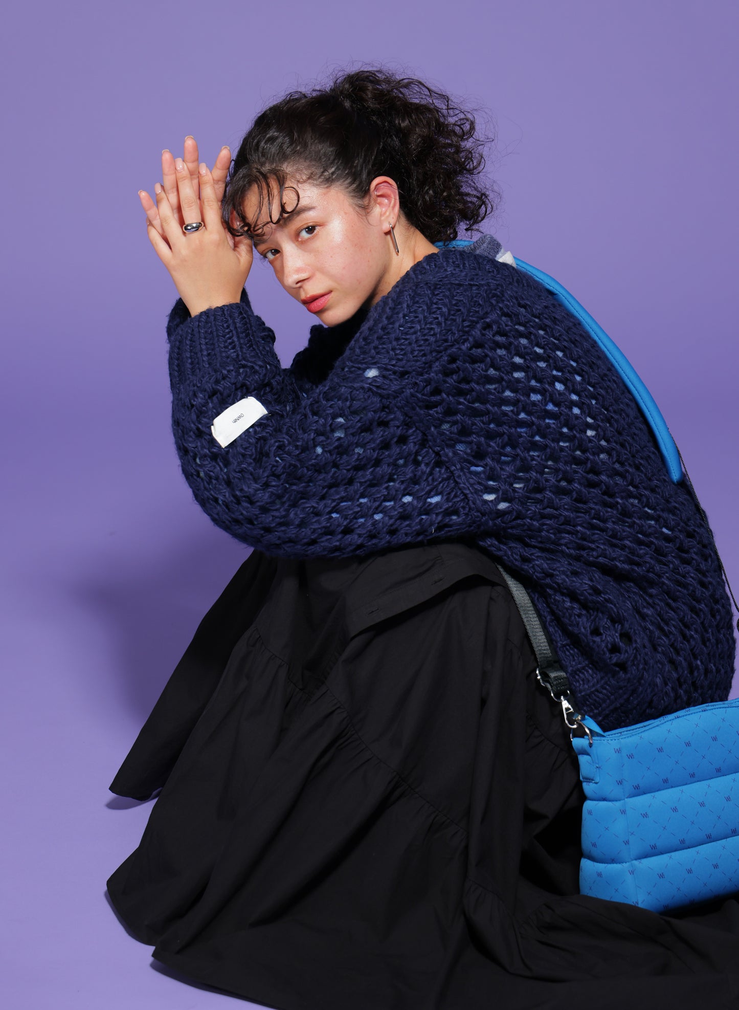 OWNth(オンス) ロービングヤーンメッシュVネックニット きれいめ レディース ネイビー