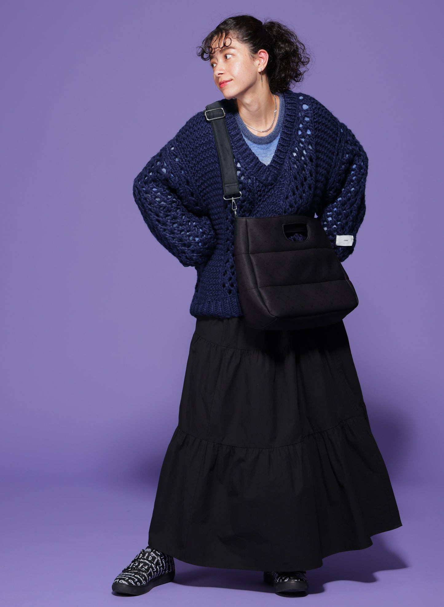 OWNth(オンス) ロービングヤーンメッシュVネックニット きれいめ レディース ネイビー
