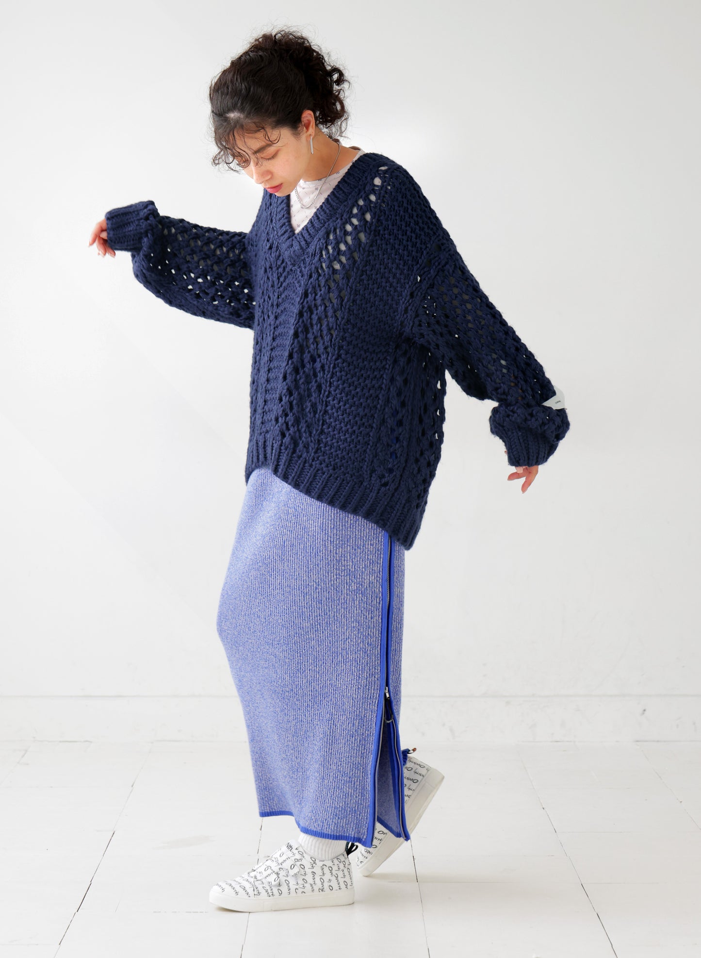 OWNth(オンス) ロービングヤーンメッシュVネックニット きれいめ レディース ネイビー