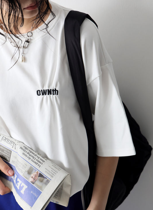OWNth(オンス) タックデザイン刺繍ロゴTシャツ きれいめ ユニセックス 白 ホワイト white