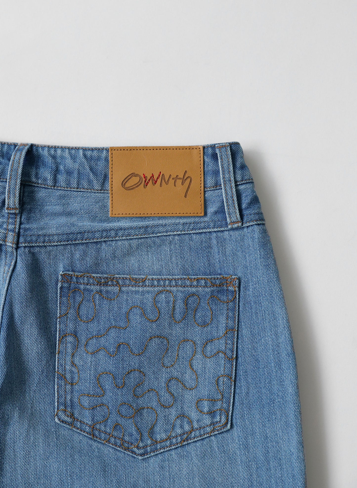 OWNth(オンス) キルティングデザインデニム きれいめ レディース 後ろ
