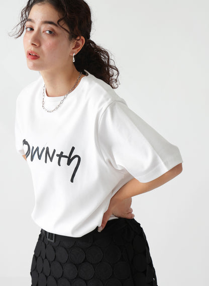 【10％OFF】ステッチデザインロゴTシャツ　