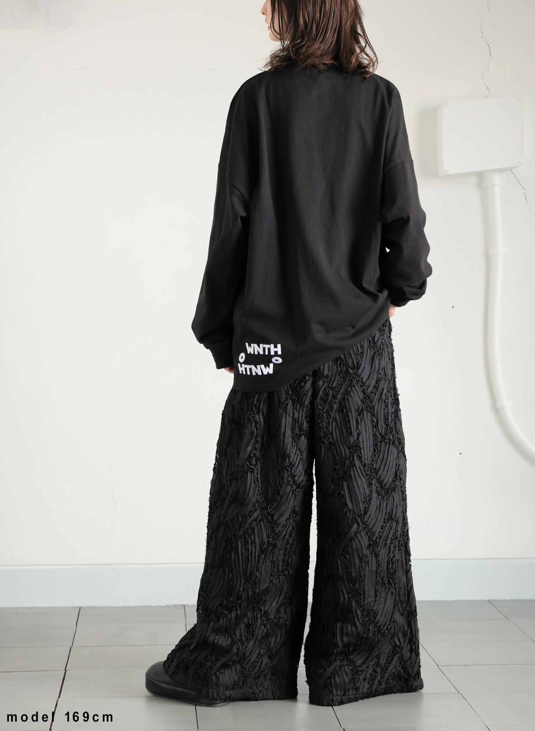 OWNth(オンス) テープデザインパンツ きれいめ レディース　黒　ブラック