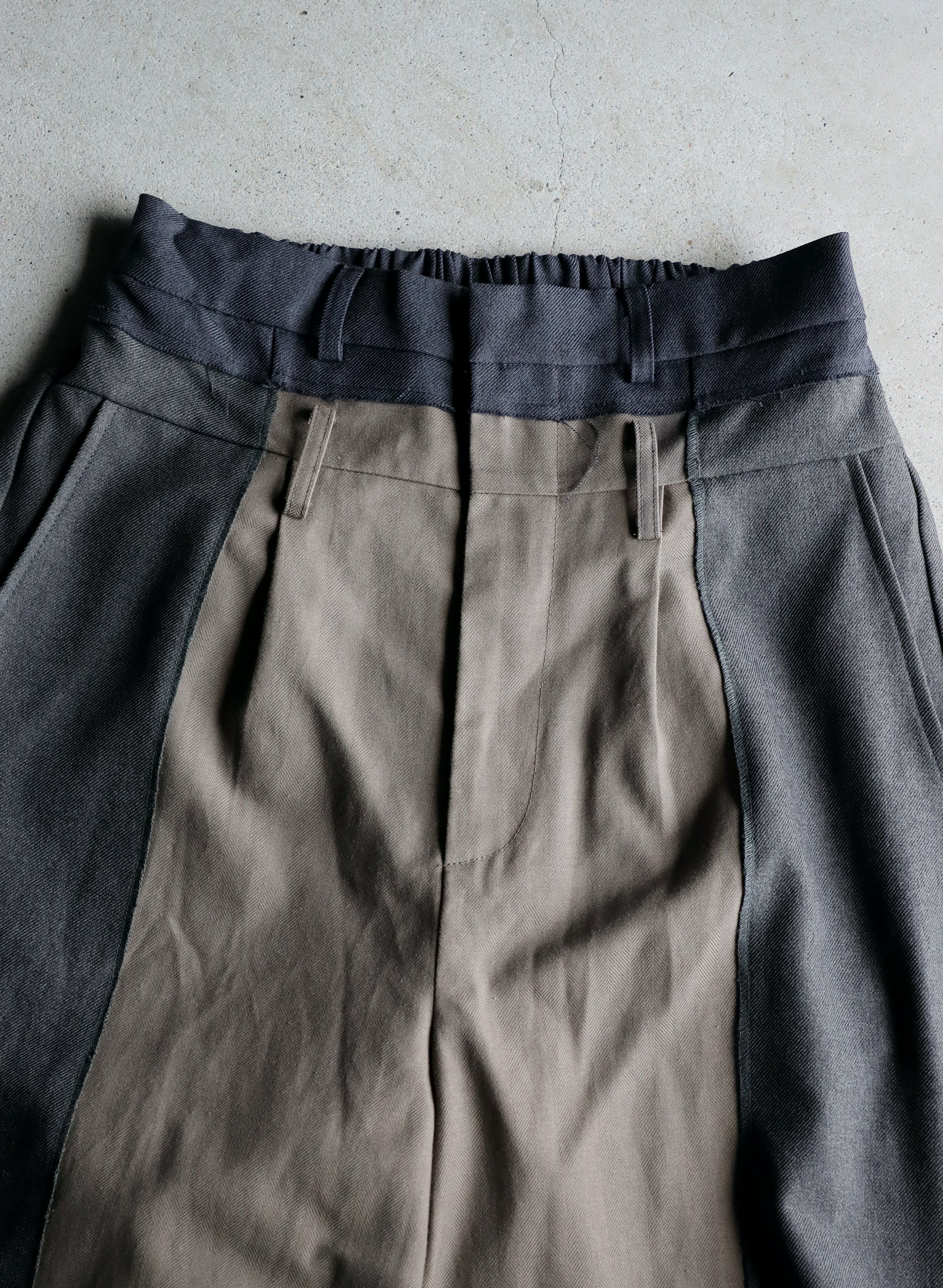 OWNth(オンス) 異素材切替デザインパンツ きれいめ ユニセックス　カーキ　