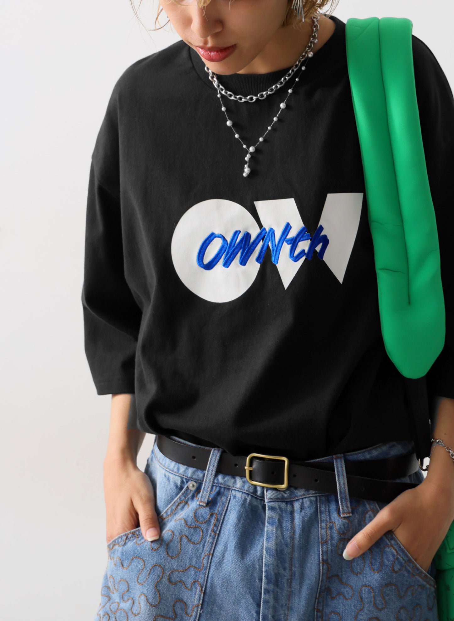 OWNth(オンス) ロゴ刺繍Ｔシャツ きれいめ ユニセックス　ブラック　黒