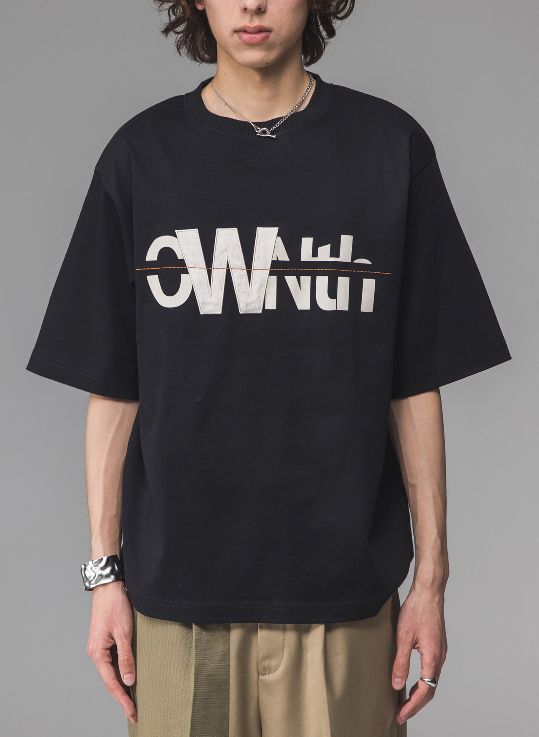 OWNth-オンス-】パッチデザインロゴTシャツ -ユニセックス-